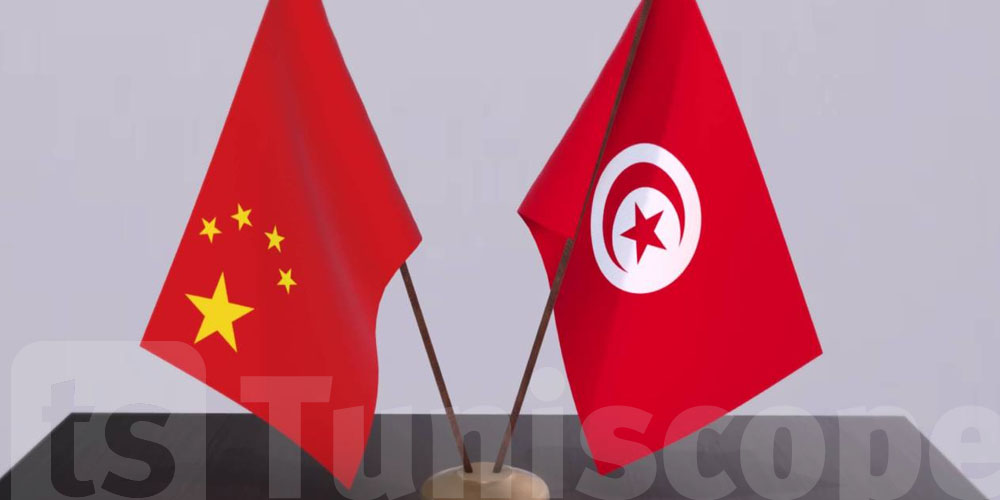 شنوا يصير كان تونس ترفع المعاليم الديوانية على السلع الصينية ؟