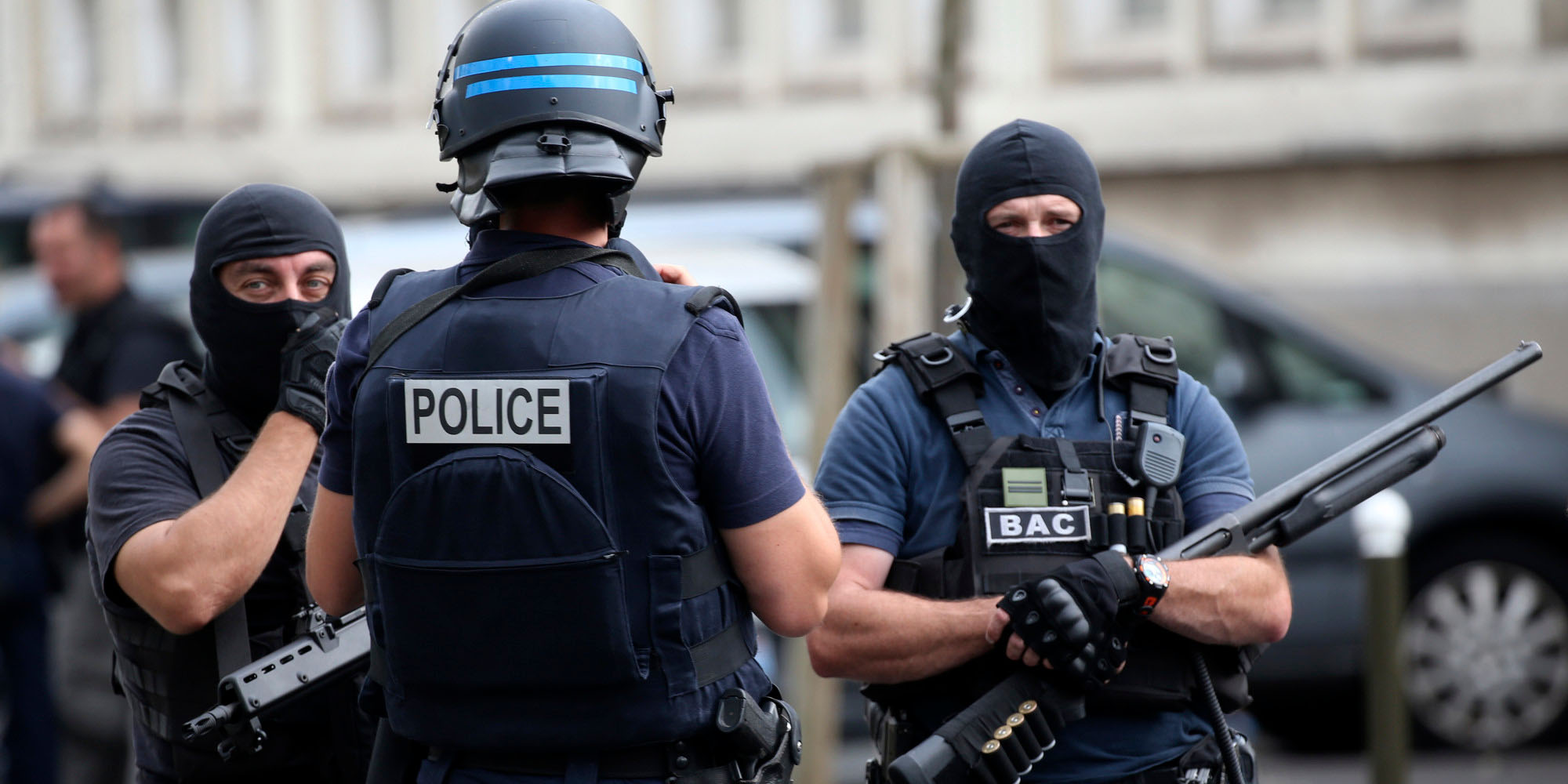 فرنسا تشدد الإجراءات الأمنية في ملعب سان جيرمان و السبب ؟