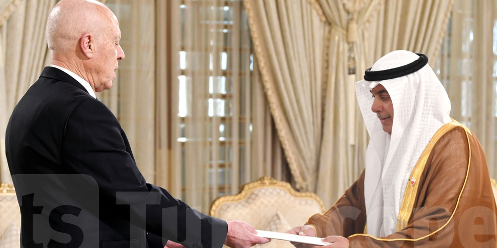 قيس سعيّد يتسلّم أوراق اعتماد عبد العزيز محمد عبد الله العيد، سفير البحرين
