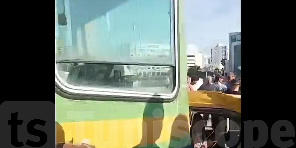 شنوة صار؟ حادث بين «تاكسي» والمترو بأريانة