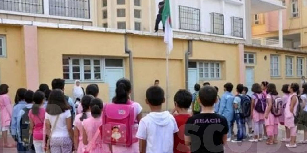 Algérie : Le ministère de l’Éducation tranche – pas de shorts ni de maquillage à l’école