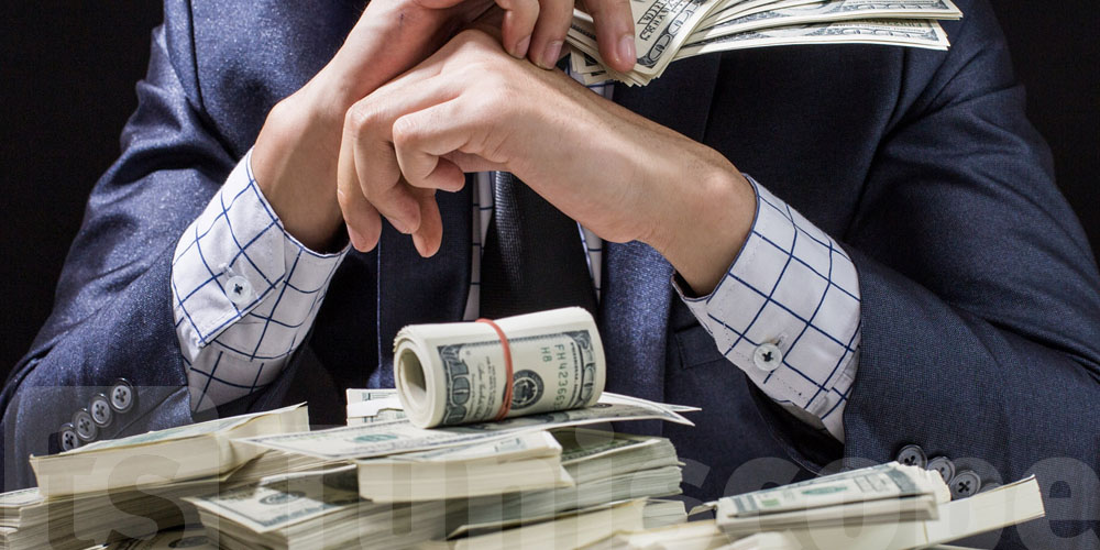 عاجل : أغنى رجل في العالم يخسر 14 مليار دولار في يوم واحد!