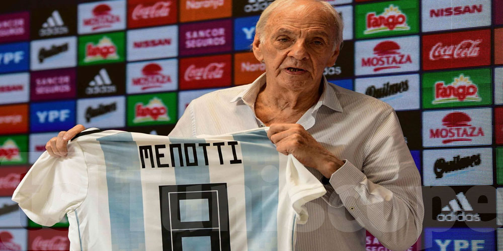أهدى أول كأس عالم لبلاده.. وفاة مدرب الأرجنتين السابق مينوتي