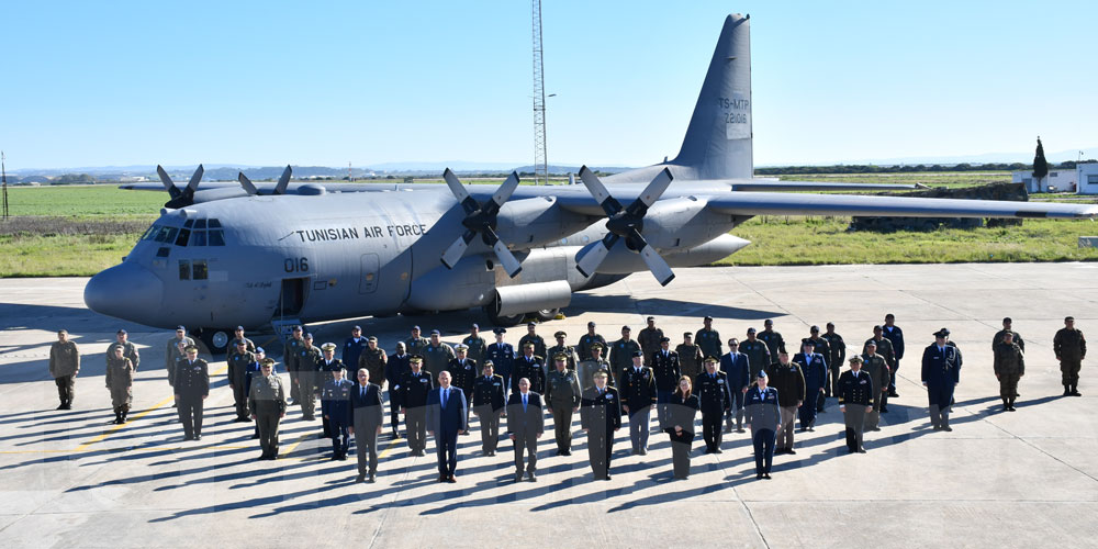 جيش الطيران يتسلم طائرة نقل عسكرية من نوع C-130 