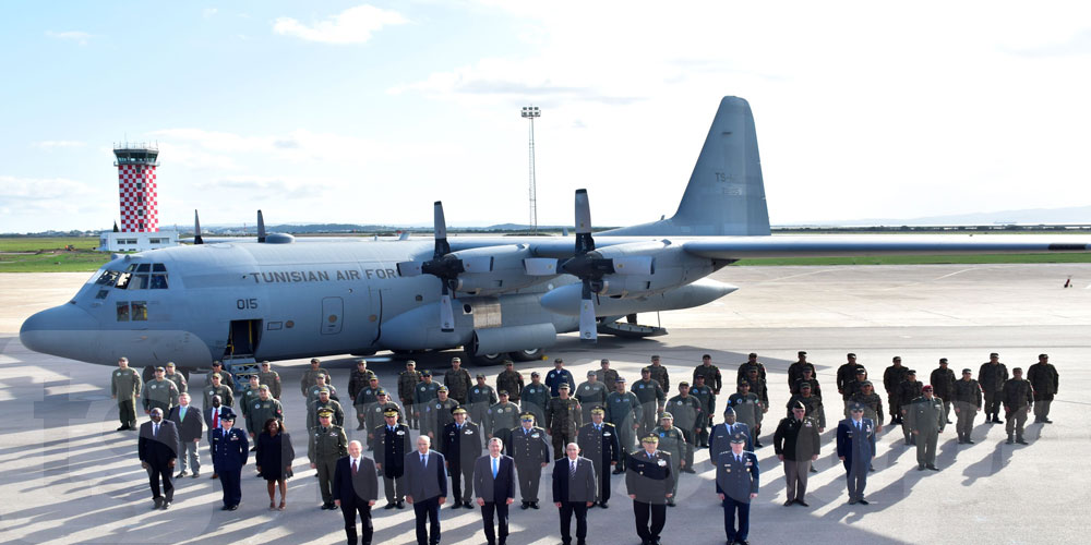  L'Armée de l'Air reçoit un avion de transport de type C130