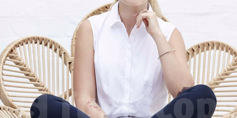 بلوغر تحاول الانتحار على المباشر.. و السبب صادم 