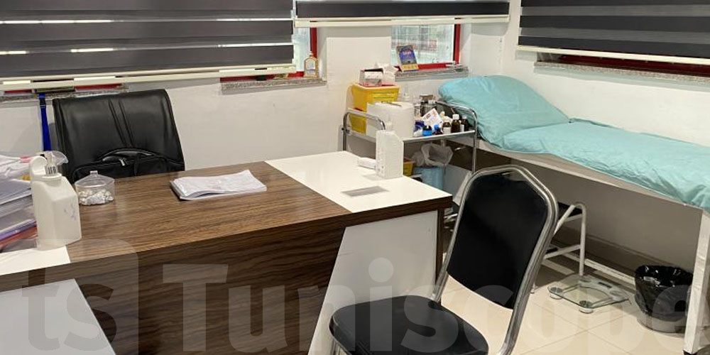 عاجل في العاصمة: تظاهر بالمرض ليدخل عيادة طبيب...ثم إعتدى عليه بالعنف وسلبه 