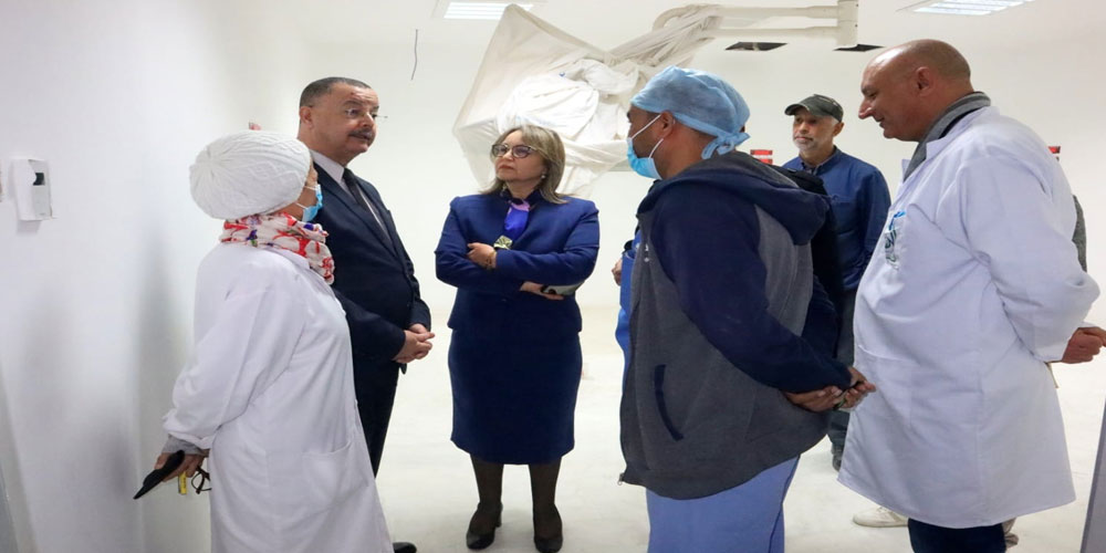 وزير الصحة يزور مستشفى شارل نيكول بالعاصمة