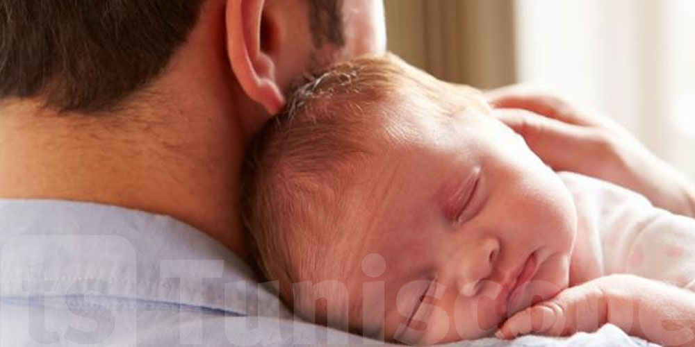 Papas tunisiens : 7 jours payés pour être là dès la naissance !