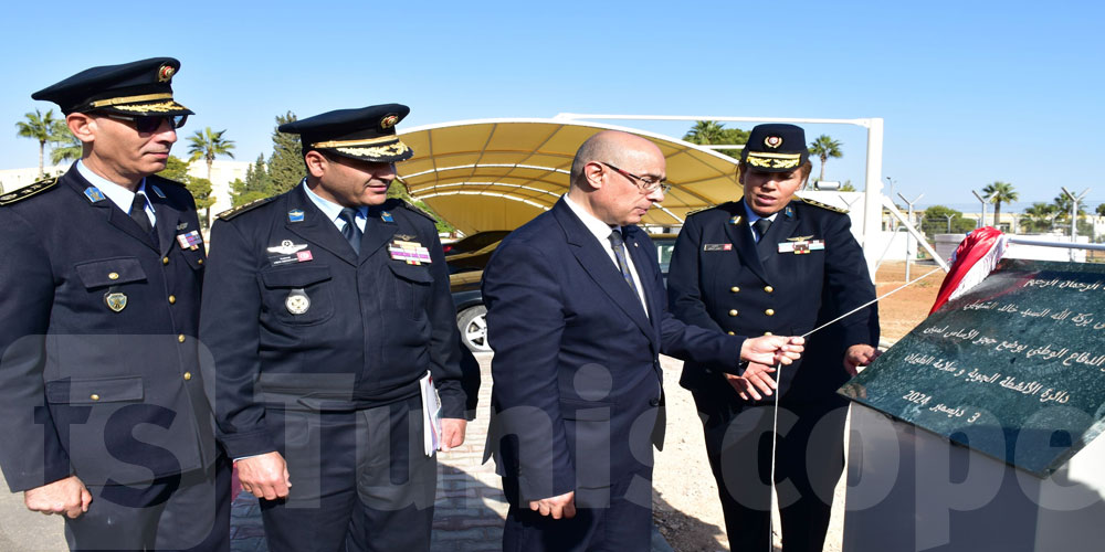 Le ministre de la Défense nationale visite la base aérienne de Sfax