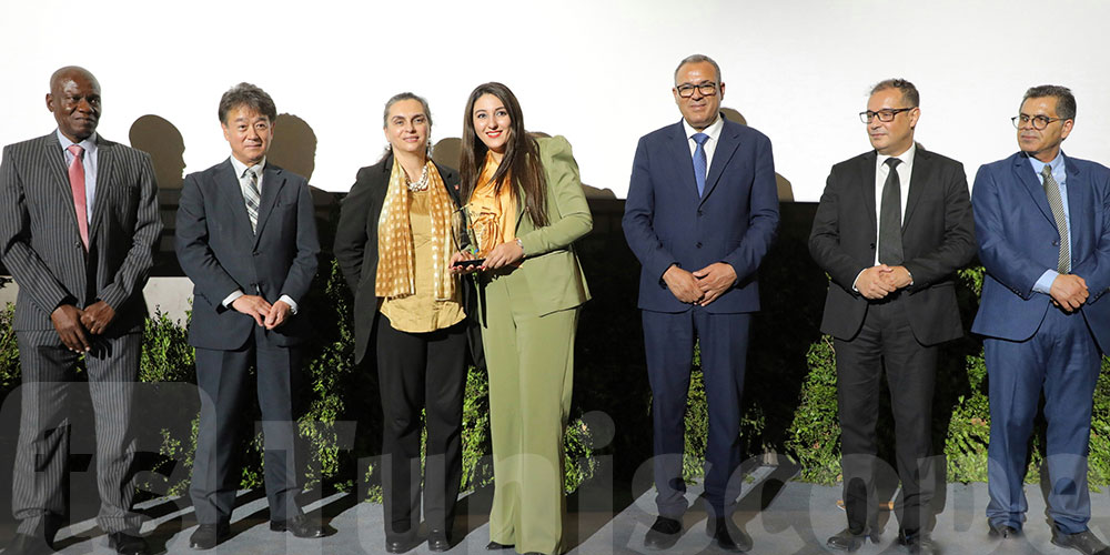وزارة البيئة تمنح جائزة أوّل وكالة 100٪ رقمية وصديقة للبيئة بتونس وشمال أفريقيا إلىEchocom  