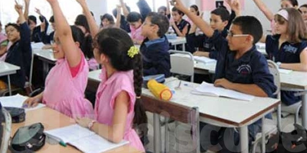 Le ministre de l’Éducation annonce la possibilité de réviser le temps scolaire et les programmes éducatifs