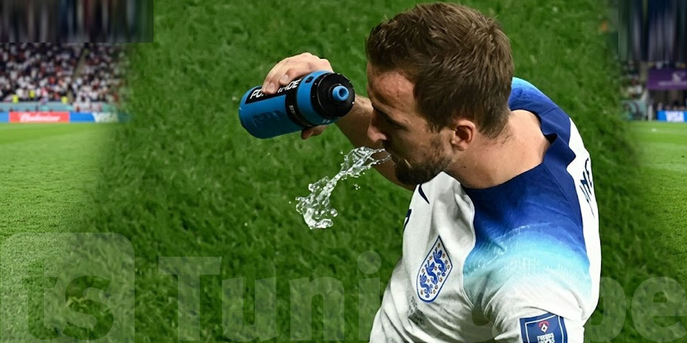 Pourquoi les footballeurs se rincent-ils la bouche sans boire ?