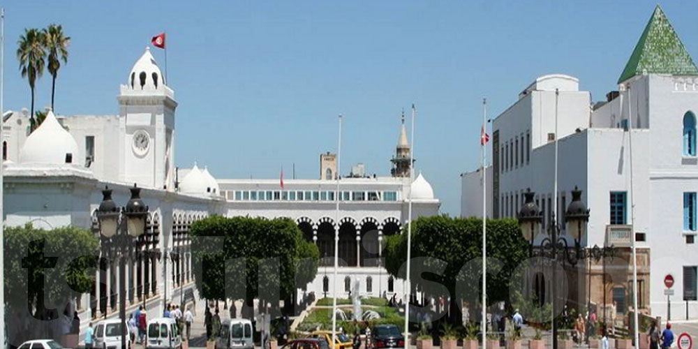 عاجل: رئيسة الحكومة تصدر منشورا يقضي بإنهاء التفرغ النقابي وإلغاء كل التراخيص السابقة