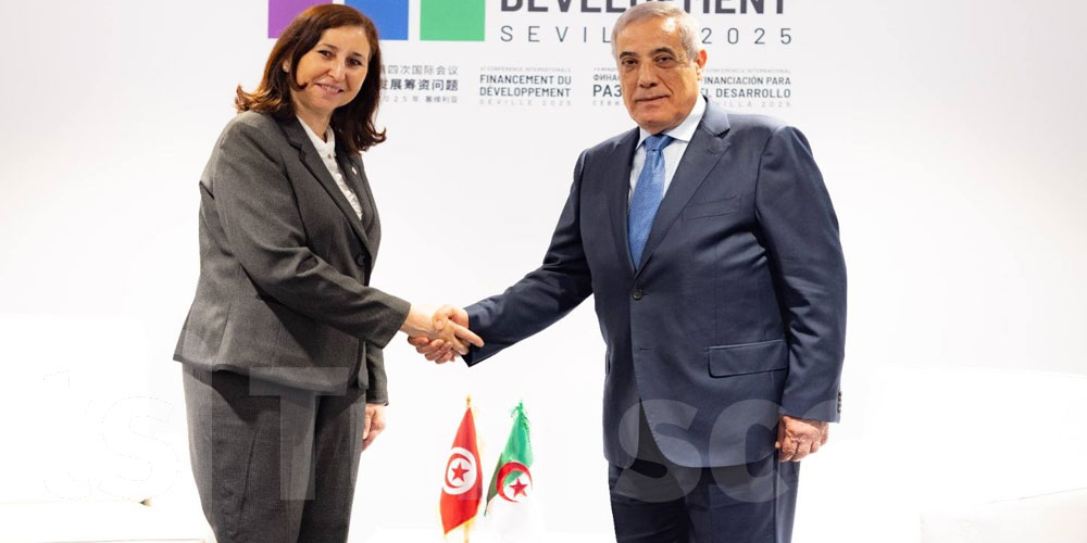 تأكيد تونسي جزائري على أهمية مزيد تعزيز العلاقات الثنائية لمواجهة التحديات الراهنة والتغيرات العالمية