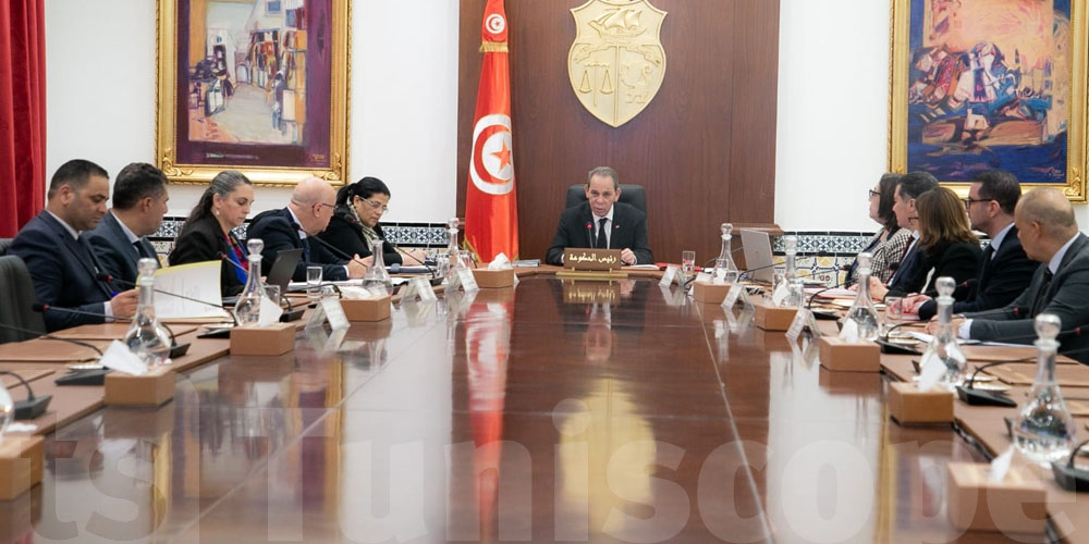La Présidence Tunisienne rectifie le Cap sur les Licences Automobiles
