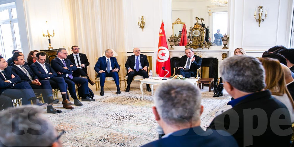 رئيس الحكومة يلتقي رجال أعمال تونسيين وأصحاب شركات ومؤسسات ناشئة بفرنسا 