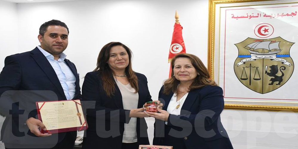 إسناد العلامة التونسية المميزة للجودة لإنتاج مصبر الهريسة 