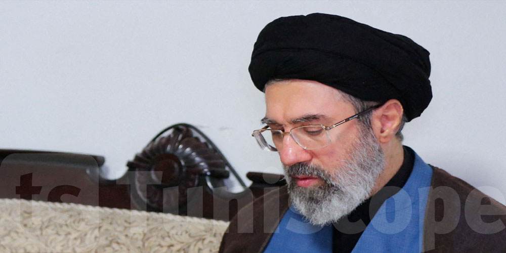 إيران: مجتبى خامنئي زعيما أعلى جديدا خلفا لوالده