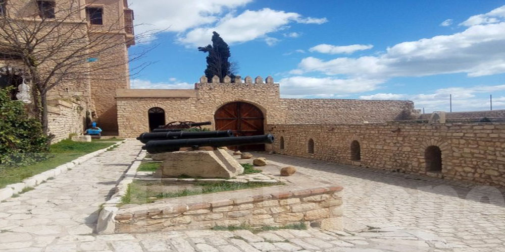 وزير السياحة يعلن عن إحداث منطقة سياحية بمدينة الكاف