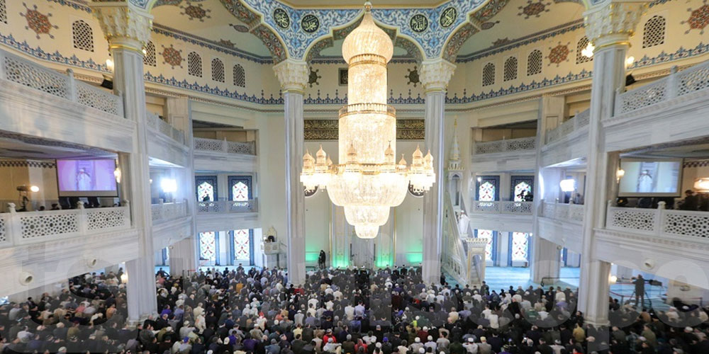  200 ألف مسلم يقيمون صلاة عيد الفطر في موسكو 