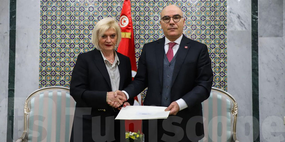 Nabil Ammar reçoit la copie figurée des lettres de créance de la nouvelle ambassadrice de Serbie à Tunis