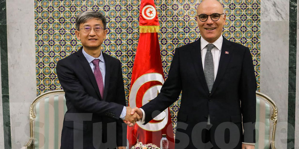 ماذا في لقاء وزير الخارجية بسفير الصين بتونس؟