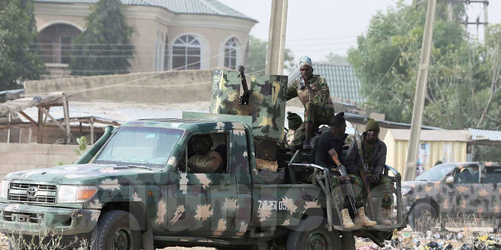 نيجيريا: مسلحون مجهولون يخطفون 18 راكبا من حافلة 