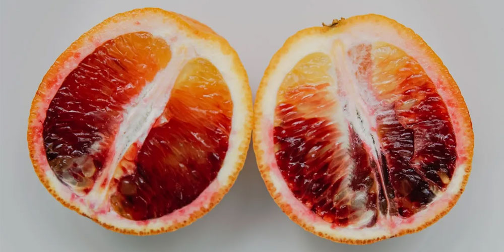 ''برتقال الدم''.. دراسة تكشف فائدة مذهلة للفاكهة الغريبة
