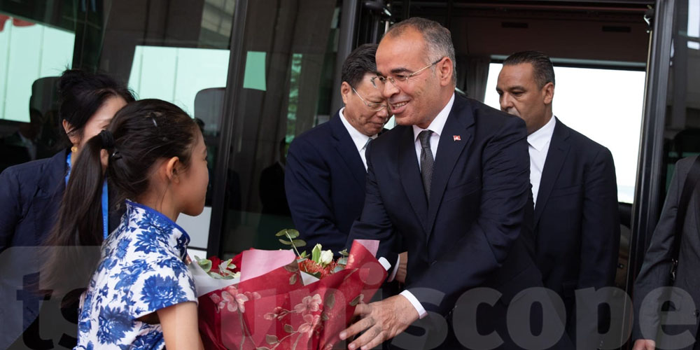 En photos : Kamel Madouri arrive à Pékin pour une visite officielle