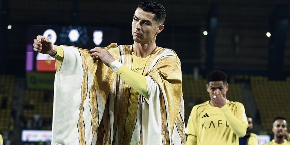 عاجل : رونالدو يفاجئ الجميع