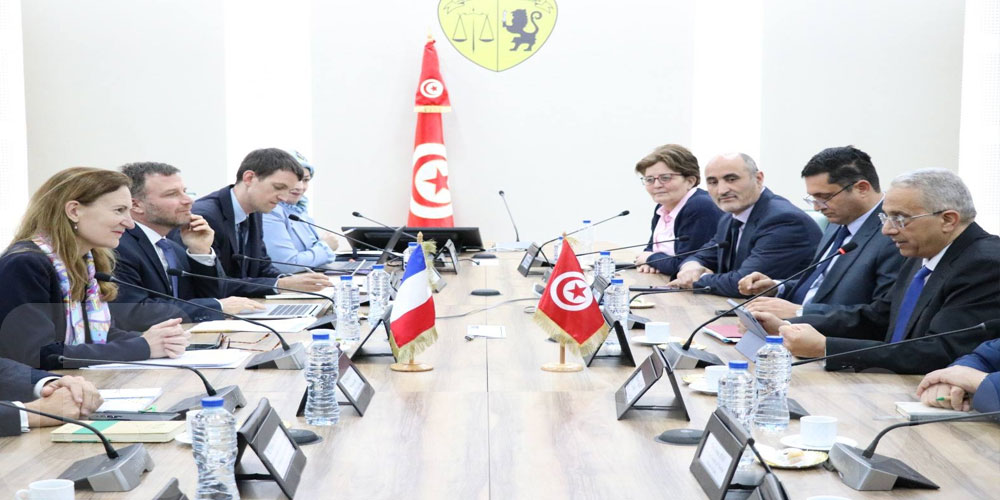 تونس - فرنسا: خطوات عملية نحو شراكة صحية فاعلة