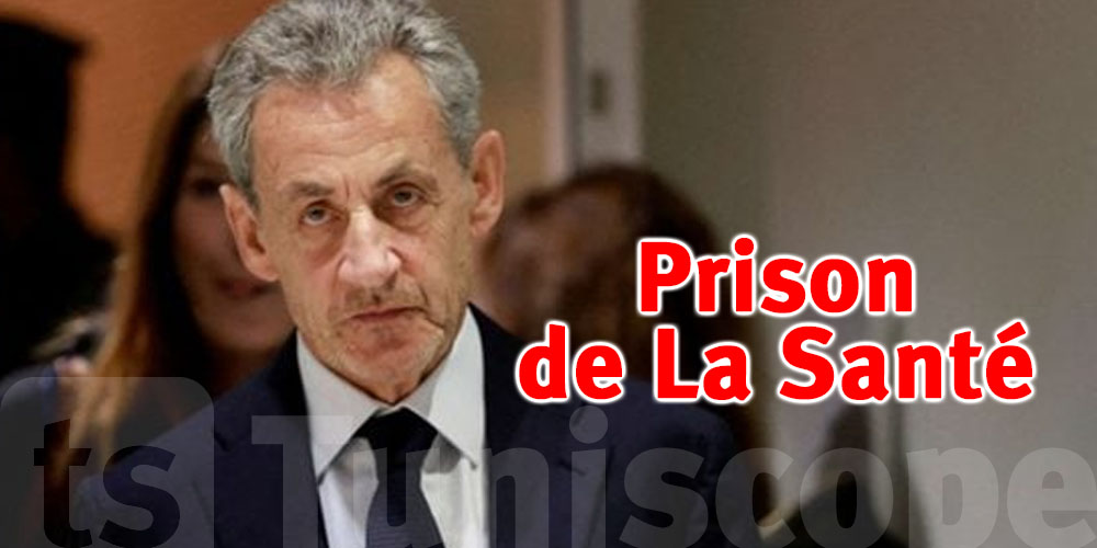 Sarkozy se rend en prison à bord de sa voiture personnelle