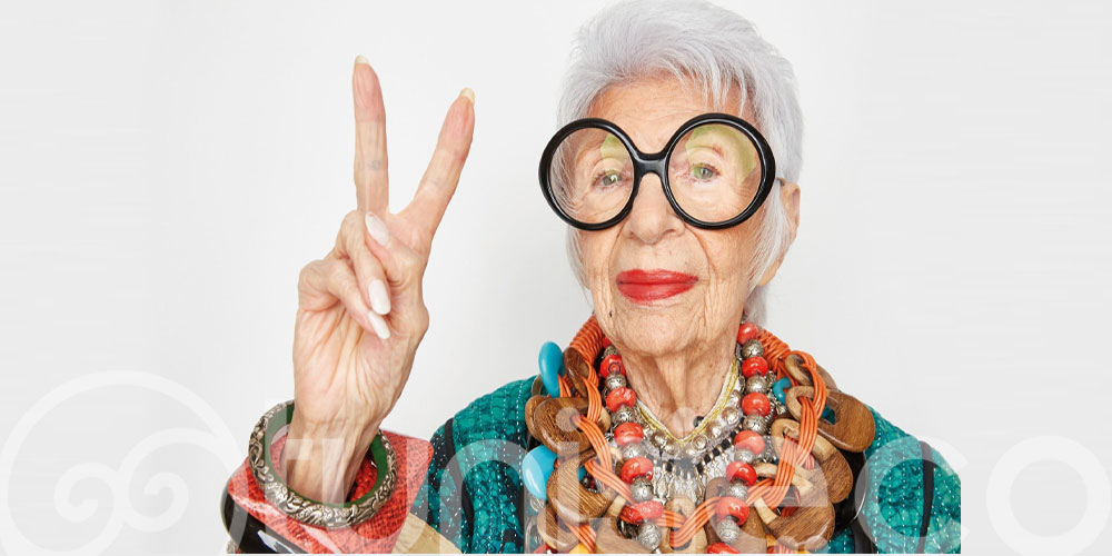 L'Américaine Iris Apfel, 'starlette gériatrique' de la mode, est morte à 102 ans