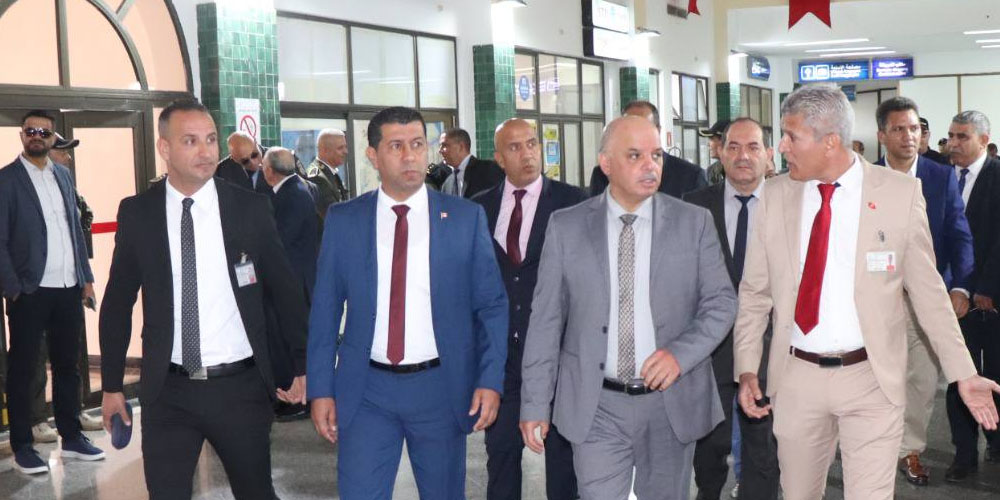 زيارة وزير النقل إلى جندوبة: قرارات عاجلة لتطوير النقل والمعابر والمطار وتنشيط الجهة