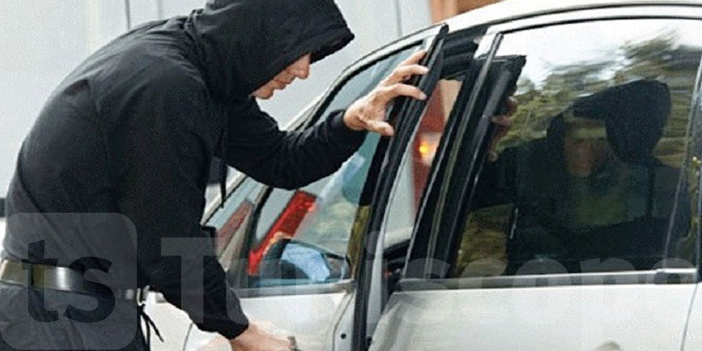 الإطاحة بسارق السيارة الوظيفية لمتصرفة بلدية باردو.. والمفاجأة 