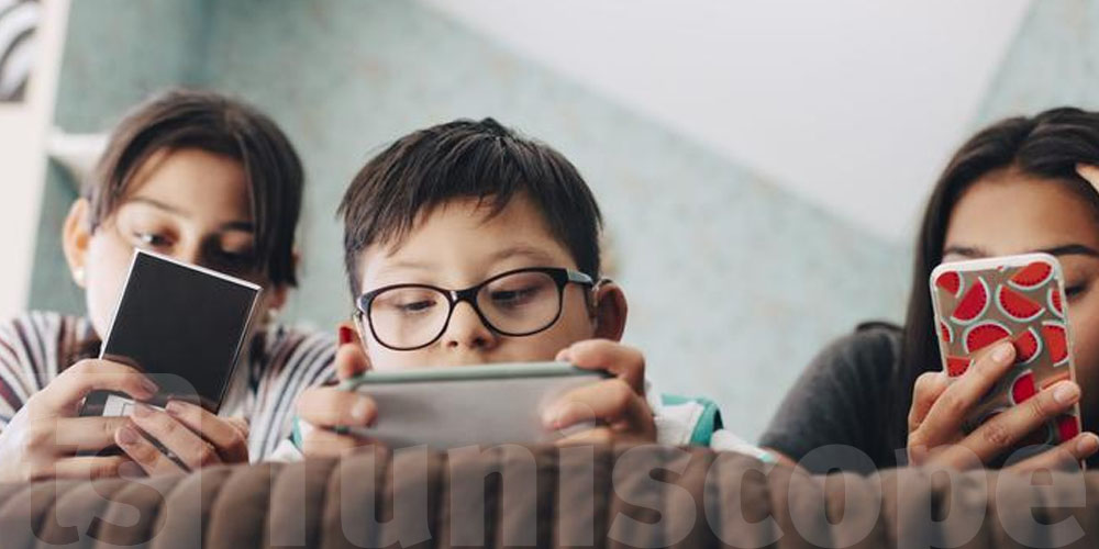 أكثر من 1 من 5 صغار في تونس يعانيوا من نقص النظر بسبب التلفونات!